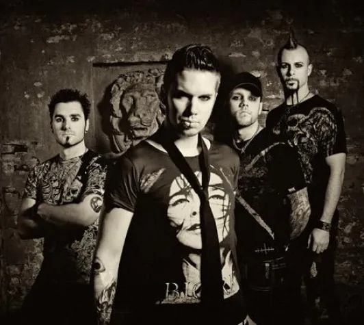 Bild: Blowsight auf Tour mit OOMPH!