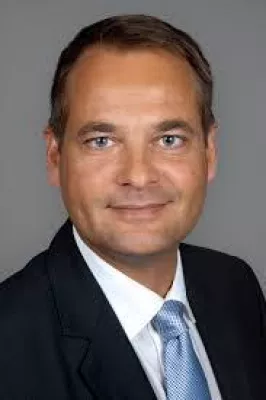 Bild: Arkadin gewinnt „Stevie Sales & Customer Service Award" für White-Label-Partnerschaftsprogramm