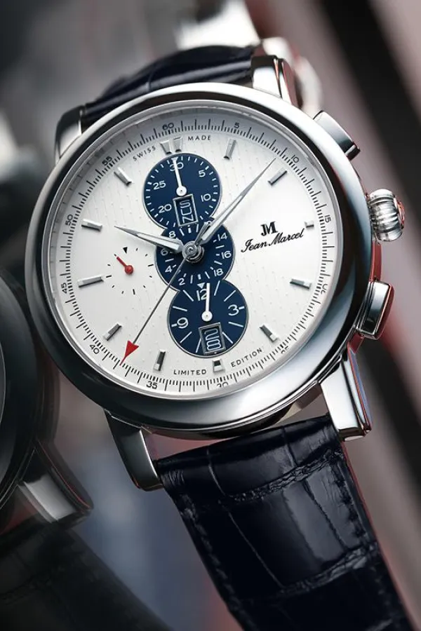 Jean Marcel Automatik-Chrono mit vertikalen Anzeigen