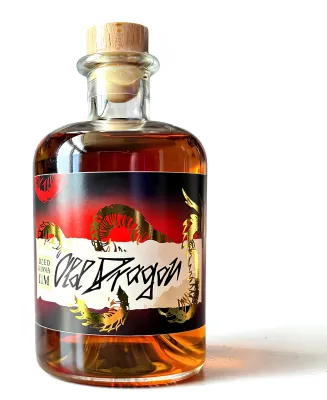 Neuheit in der Rum-Welt: Tattoo-Künstler bringt hochwertigen Bananen-Rum auf den Markt Bild: Neuheit in der Rum-Welt: Tattoo-Künstler bringt hochwertigen Bananen-Rum auf den Markt