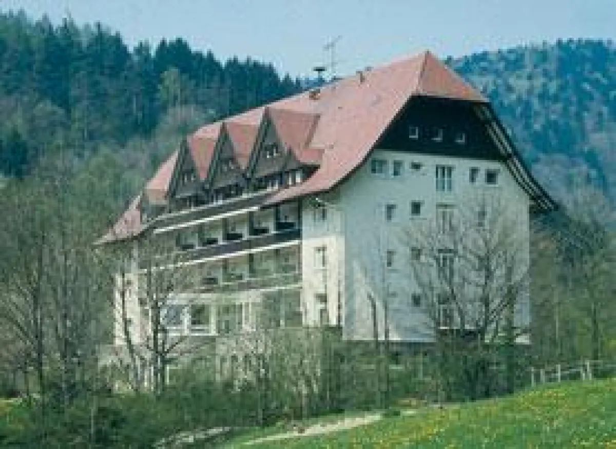Die Schwarzwaldklinik ? für viele noch immer Sinnbild der Tourismusregion.