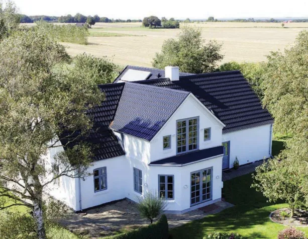 Bild: Metalldachsystem Decra mit neuer Oberfläche