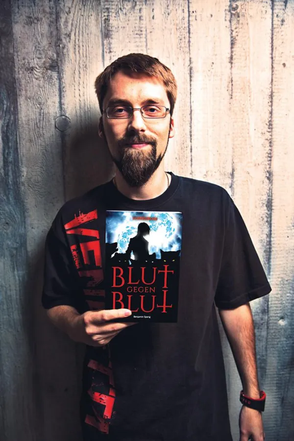 Noch ist es nicht so weit. Ob Benjamin Spang seinen Roman in den Händen halten kann, entscheiden die