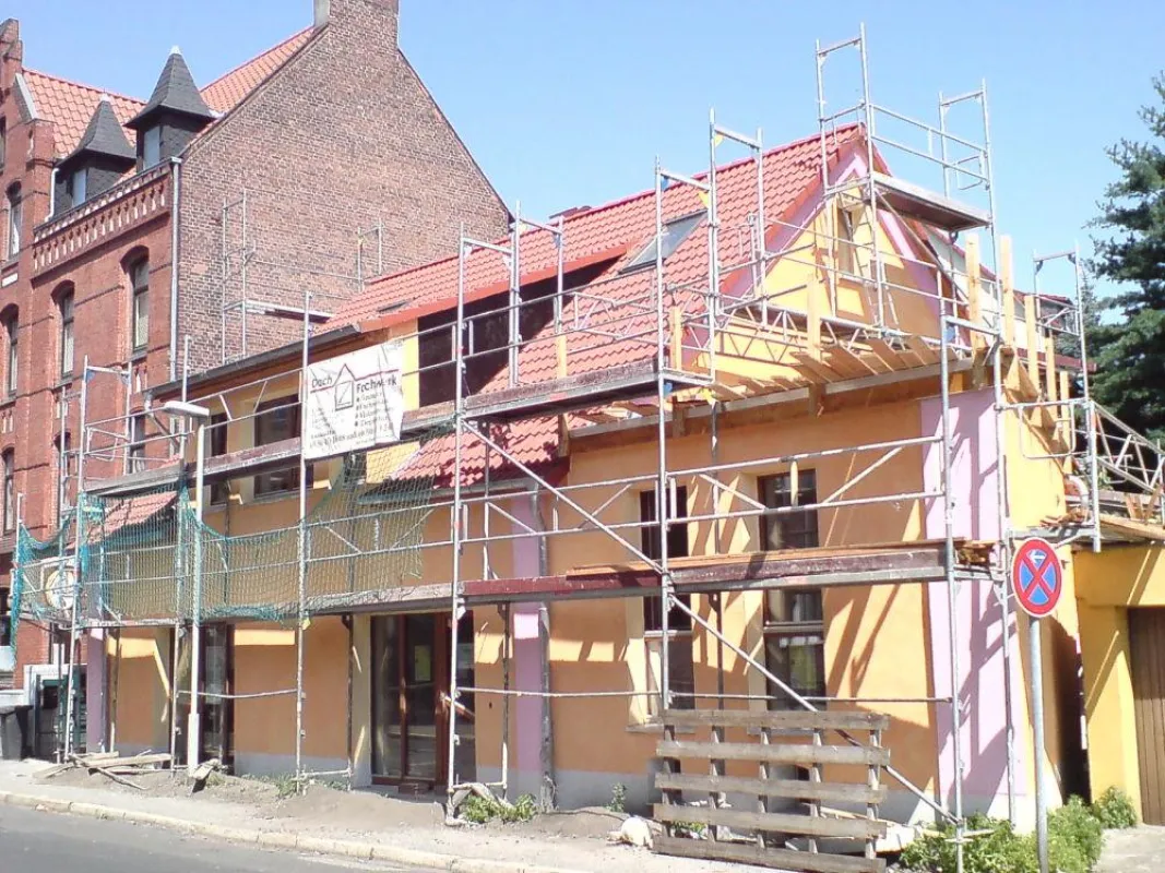 Modernisierung mit Passivhauskomponenten in Hannover-Limmer