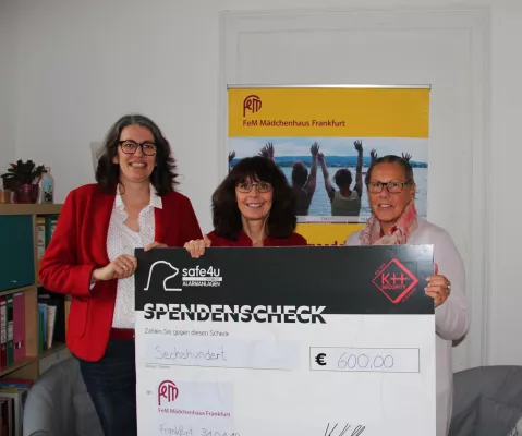 Bild: Gegen Zwangsheirat - Schutzengel halten zusammen