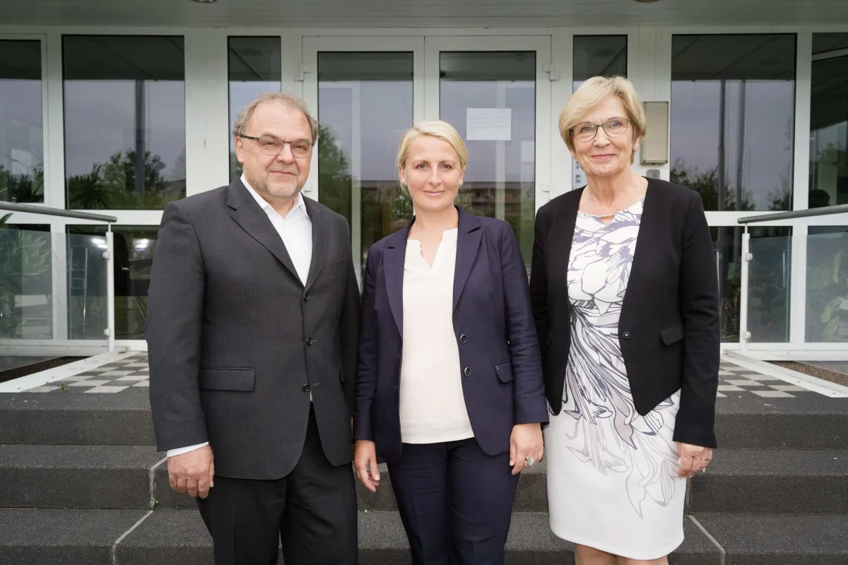 Rolf Pflüger, Nelly Keding, Dr. Kristina Fleischer (v.l.) Foto: W&R IMMOCOM / Tom Dachs