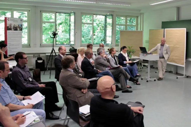 Netzwerkarbeit und gesellschaftliches Engagement ermöglichen positive regionale Willkommenskultur Bild: Netzwerkarbeit und gesellschaftliches Engagement ermöglichen positive regionale Willkommenskultur