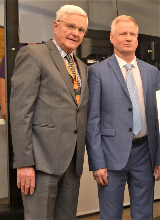 v.l.n.r.: B. Leffers, T. Schley