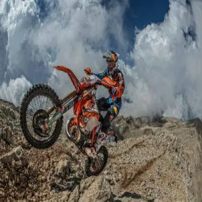 Bild: Lars Enöckl aus Österreich gewinnt “Sea to Sky” in Antalya
