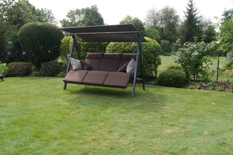 Bild: Abverkauf bei Angerer Freizeitmöbel: Jetzt zugreifen - tolle Angebote für langlebige Gartenmöbel!