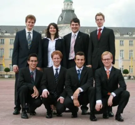Bild: Innovative Studenten gründen eine der ersten Unternehmergesellschaften