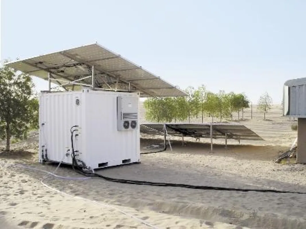 Der Container wurde unter harten Konditio-nen in der Al-Alin-Wüste in den Vereinigten Arabischen Emirate getestet.