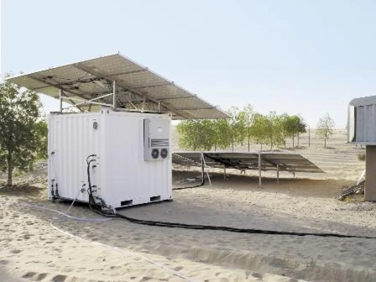 Der Container wurde unter harten Konditio-nen in der Al-Alin-Wüste in den Vereinigten Arabischen Emirate getestet.