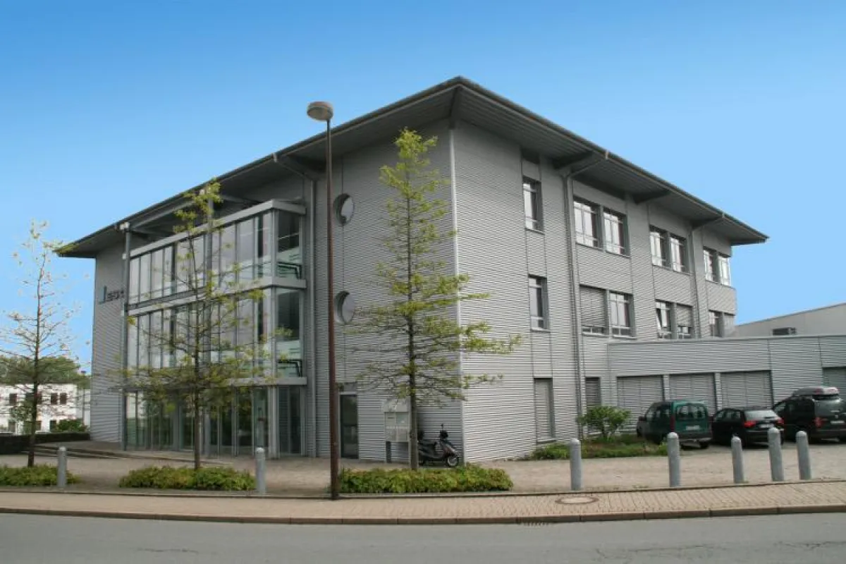 Am Hauptsitz in Halver arbeiten mittlerweile mehr als 500 Mitarbeiter.