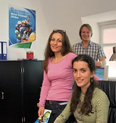 Bild: morefriends.de - Singles knüpfen jetzt barrierefrei Kontakte