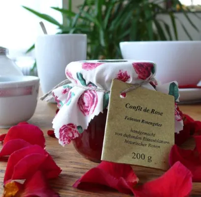 Einfach Rosen pur – jetzt in der raha-oase Bild: Einfach Rosen pur – jetzt in der raha-oase