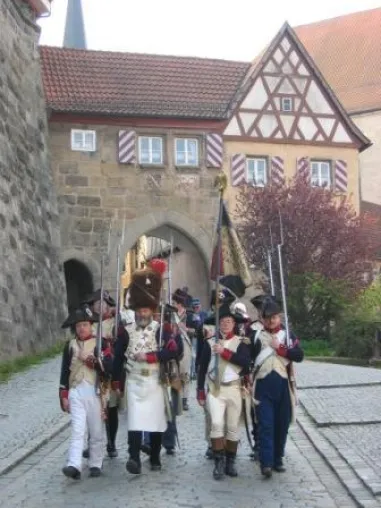 Bild: Zeitreise an Pfingsten - In der oberfränkischen Stadt Kronach wird die Uhr um 1000 Jahre zurück gedreht