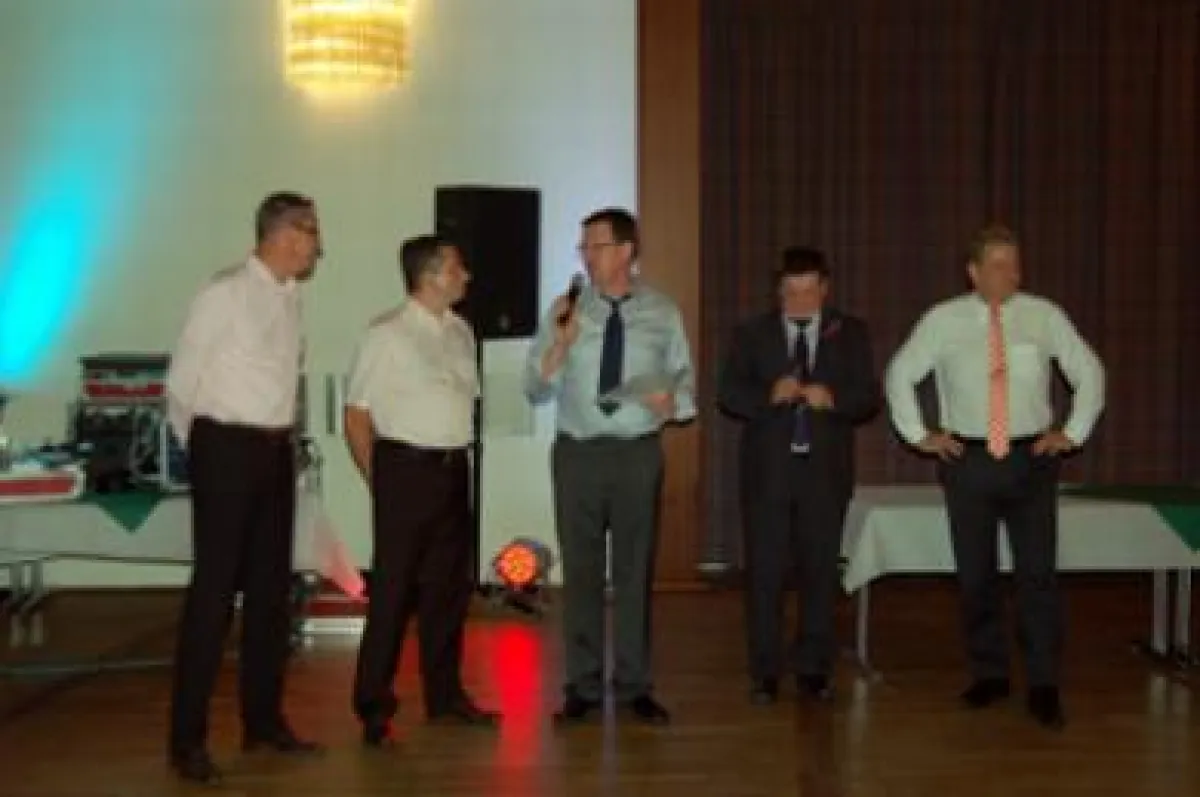 (vlnr): M. Marott, PALUX, St. Temmen, PALUX, H. Osterholt, H. Lewe, beide belhoga, M. F. Cordes , VW Service Factory