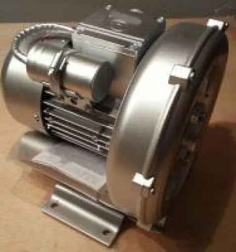 Bild: Seitenkanalverdichter - SKVTechnik liefert auch 200-240 Volt