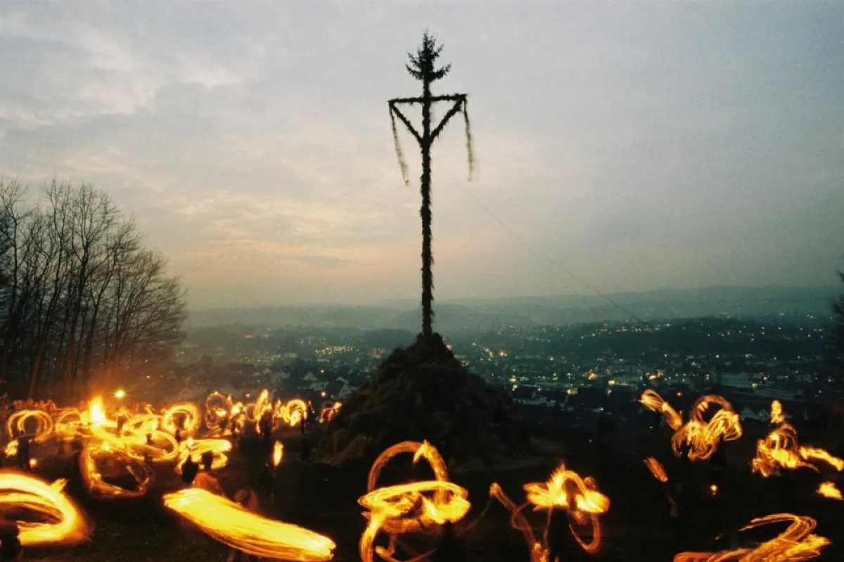 Osterkreuz in Attendorn am Ostersonntag
