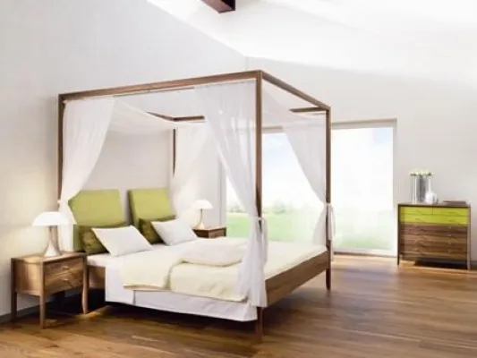 Bild: Das Himmelbett – ein Evergreen der Landhauskultur wird modern - Neues Massivholzdesign romantisch und klar