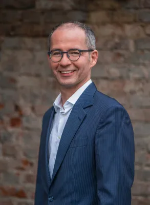Bild: „Bürokratie und mangelnde Digitalisierung bremsen Elektromobilität massiv aus“