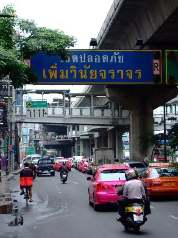 Bild: HERZIG in Asien aktiv