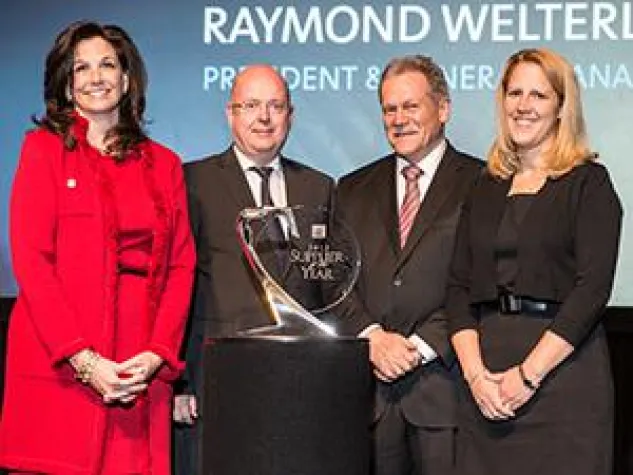 Bild: Bühler Motor mit dem General Motors Supplier of the Year Award 2013 ausgezeichnet