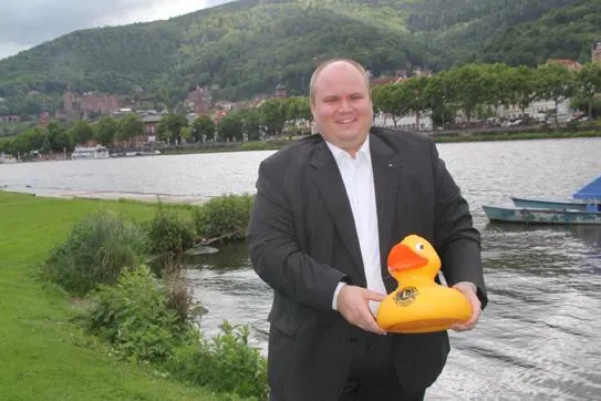 Bild: Das 3. Heidelberger Entenrennen startet mit Vorverkauf