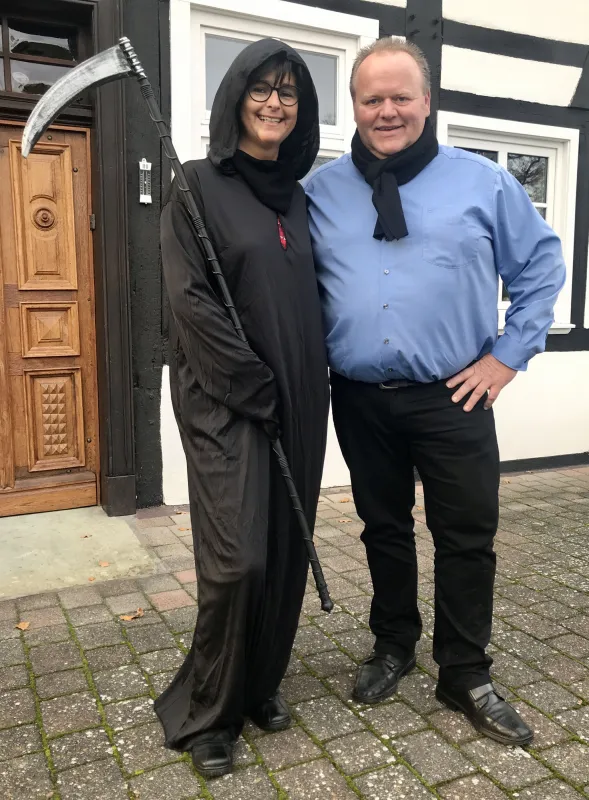 Komponistin und Texterin Claudia Hirschfeld mit Sänger Winni Biermann bei den Video-Aufnahmen