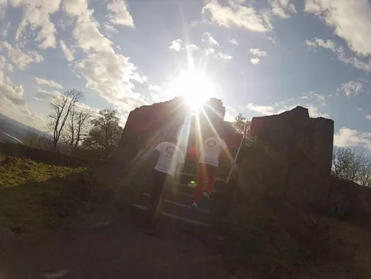 Bild: Outdoor Fitness Kurse liegen voll im Trend