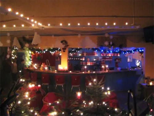 Weihnachtlicher Lichterzauber beim Candle Light Training in der Fitness Oase Wörth Bild: Weihnachtlicher Lichterzauber beim Candle Light Training in der Fitness Oase Wörth