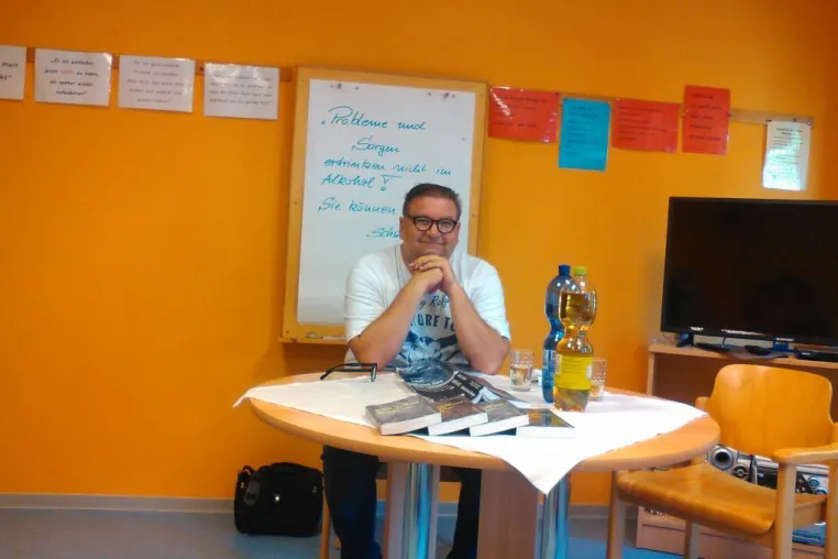 Wegen Corona: Autor Jason Sante seit 10 Wochen mit dem Wohnmobil gestrandet Bild: Wegen Corona: Autor Jason Sante seit 10 Wochen mit dem Wohnmobil gestrandet