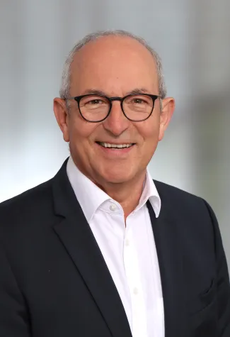 Bild: KI-Kompass 2024/2025: Künstliche Intelligenz als Innovationsmotor im Hochschulmanagement