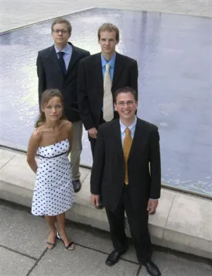 Nur jeder Zehnte will Internet auch am Handy Bild: Nur jeder Zehnte will Internet auch am Handy