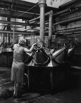 Bild: Doch dann kam alles anders? Fotografien zum ostdeutschen Wandel in der Galerie Forum Amalienpark