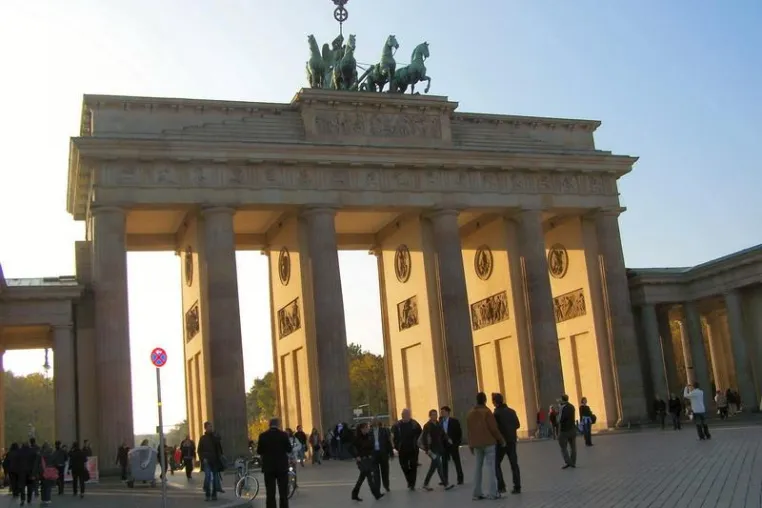 Bild: Stadtrundfahrt in Berlin: Zeitreise durch die Geschichte und Gegenwart der Hauptstadt