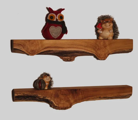 Bild: Baum des Jahres 2020. Hochwertige Möbel aus dem Holz der Robinie von UnikumHolz
