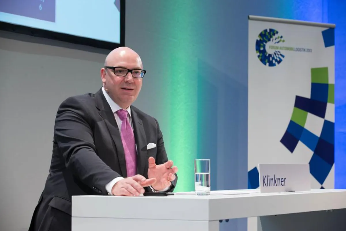 Prof. Dr.-Ing. Raimund Klinkner beim Forum Automobillogistik. Foto: BVL