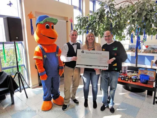 Bild: Kernie, Disco und eine tolle Spende