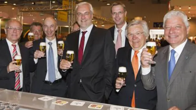 Bild: Von „Bierstackeln“, Zapftechnik und Geschmacksexplosionen