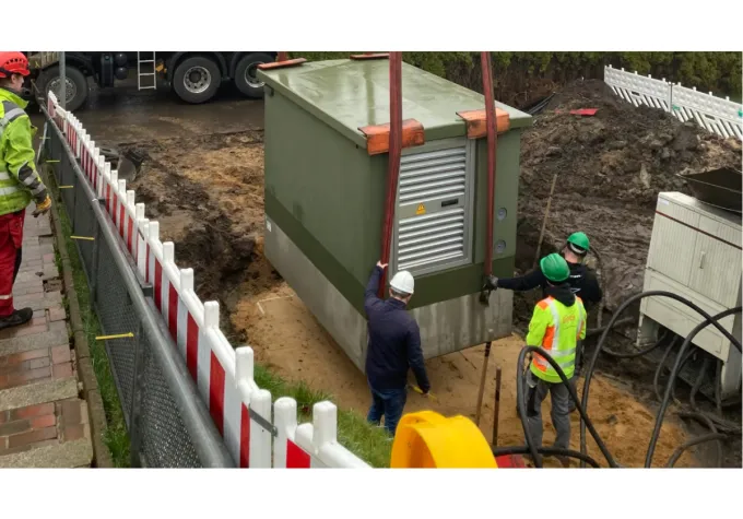 Bild: HanseWerk: SH Netz investiert in Wewelsfleth 115.000 Euro in neue Ortsnetzstation und Niederspannungskabel