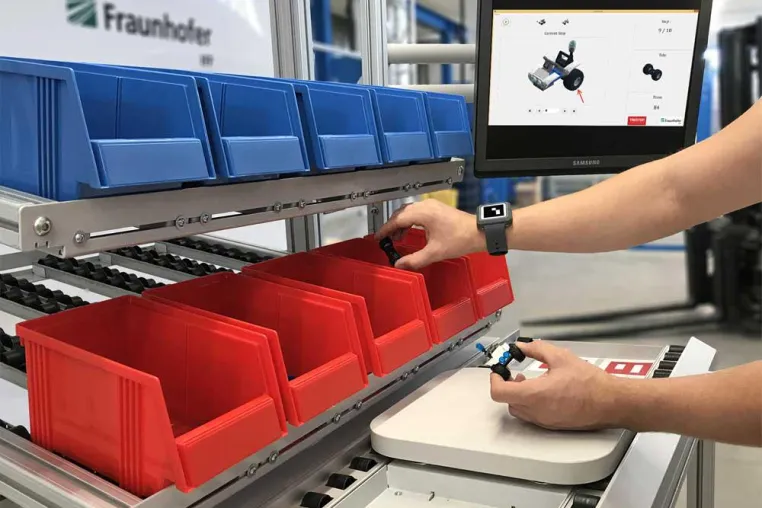 Digitales Assistenzsystem unterstützt Treston- Arbeitsplatzlösungen Bild: Digitales Assistenzsystem unterstützt Treston- Arbeitsplatzlösungen