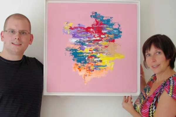 Bild: „Slim and Art“- Ausstellung in München kombiniert Wohlfühlambiente mit Kunst