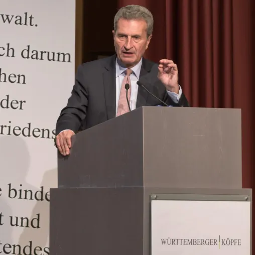 Bild: Günther H. Oettinger erhält Auszeichnung „Württemberger Köpfe“