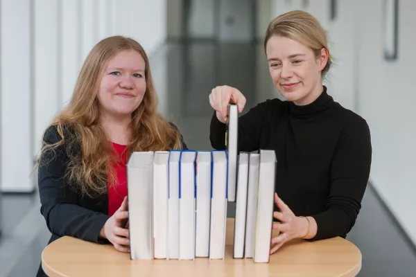 Bild: Extremer Mutationshotspot in Bakterien entdeckt: Studie zeigt, wie Genaktivität Mutationen fördert