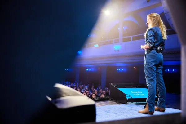 Bild: Frozen Leadership ist real. Warum Entscheidungsträgheit zur größten Gefahr für Unternehmen werden kann