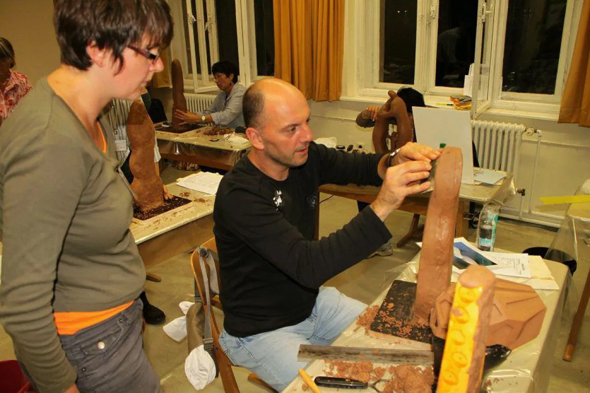 Referent Jürgen Heindl. Fachlehrer für Modelltechnik