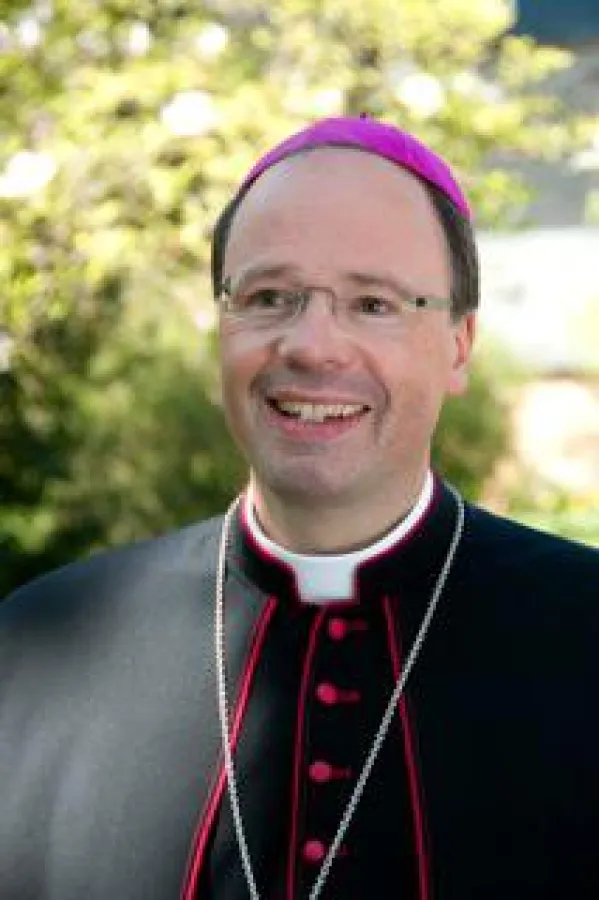 Bischof Dr. Ackermann im Gespräch mit dem Rogate-Kloster