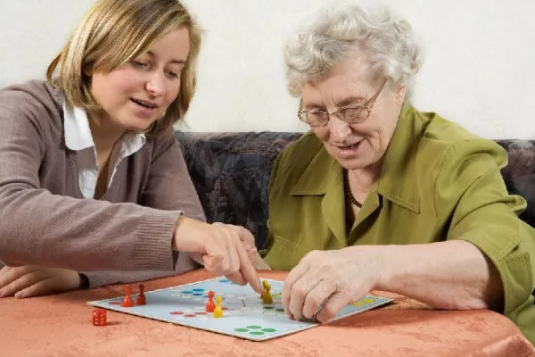 Bild: Jeder Sechste der Generation 70 Plus fühlt sich in der Weihnachtszeit allein